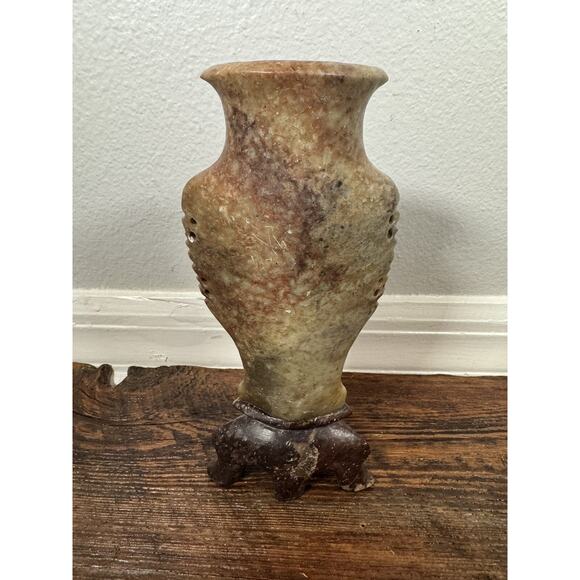 Vintage Carved Soapstone Vase 8” Pedestal Floral Relief Asian Boho MCM Eclectic - Picture 6 of 13